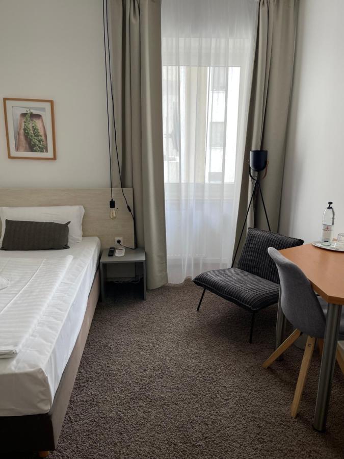 Max Hotel Duesseldorf Self-Check-In Eksteriør bilde
