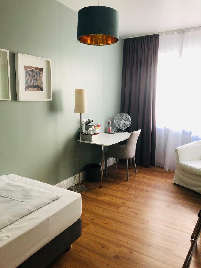 Max Hotel Duesseldorf Self-Check-In Eksteriør bilde