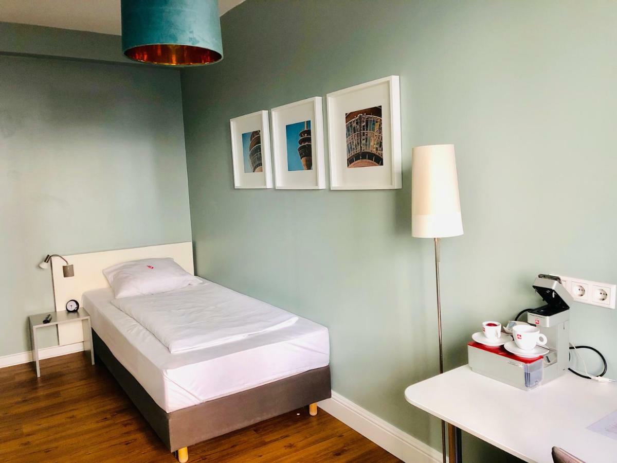 Max Hotel Duesseldorf Self-Check-In Eksteriør bilde